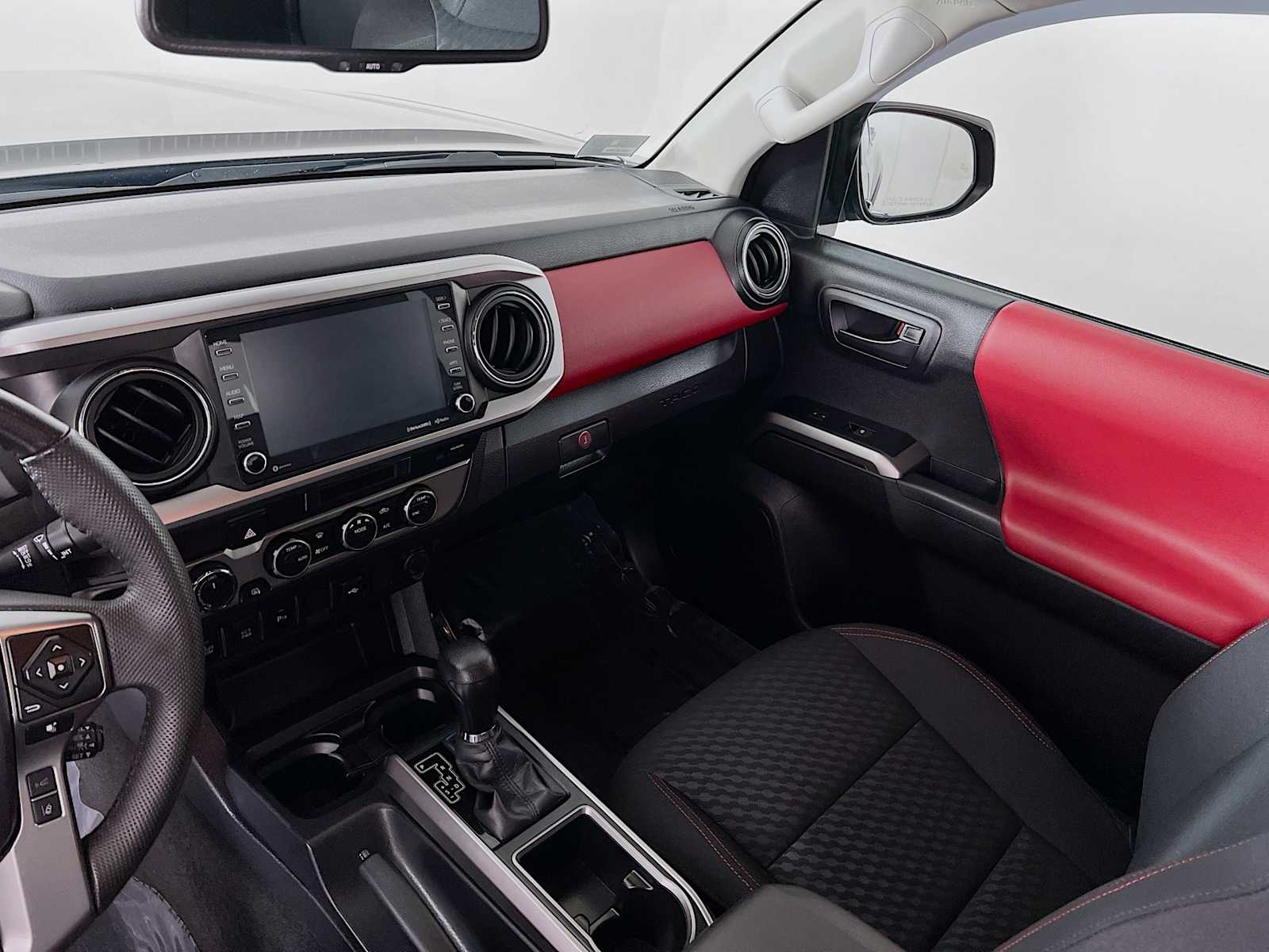 2023 Toyota Tacoma SR5 - Photo 22