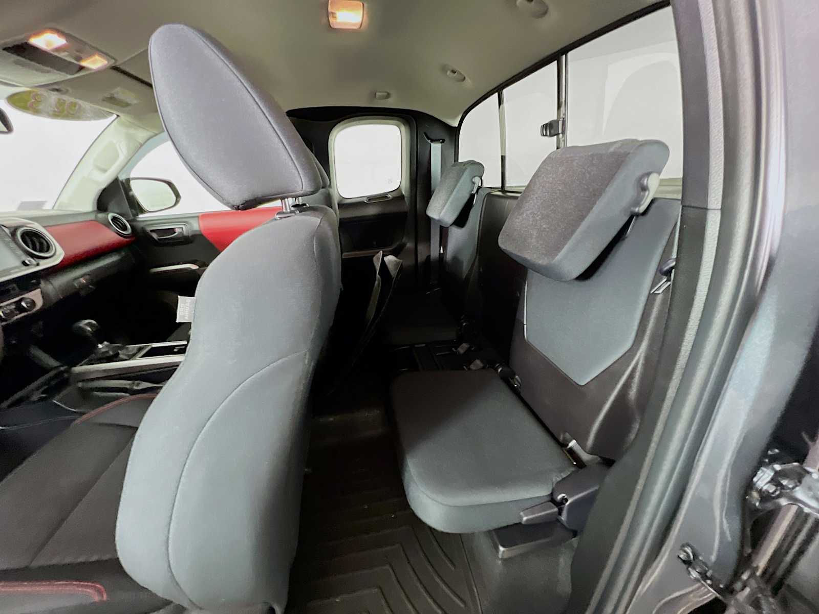 2023 Toyota Tacoma SR5 - Photo 23