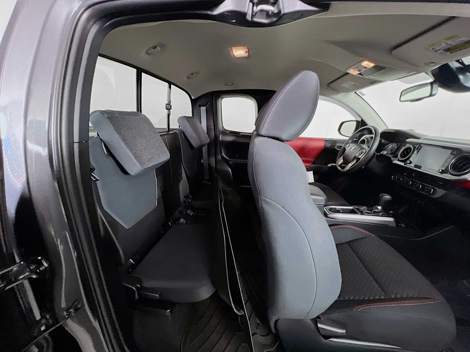 2023 Toyota Tacoma SR5 - Photo 25