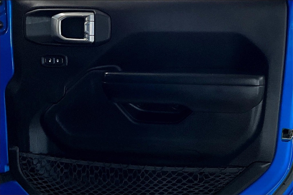 2021 Jeep Gladiator Willys - Photo 12
