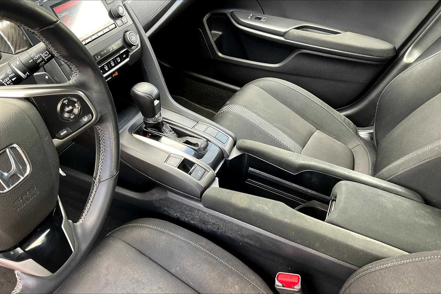 2019 Honda Civic Hatchback Sport - Photo 34