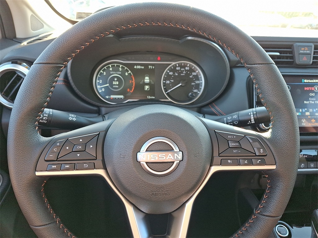 2025 Nissan Versa 1.6 SR - Photo 14
