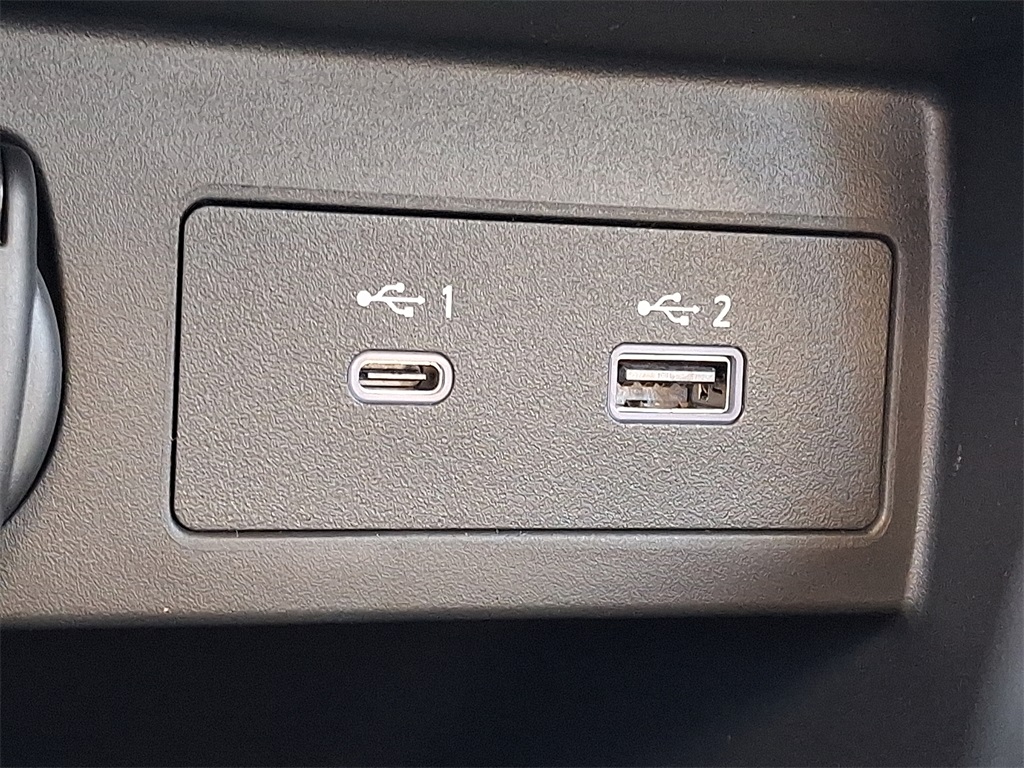 2025 Nissan Versa 1.6 SR - Photo 16