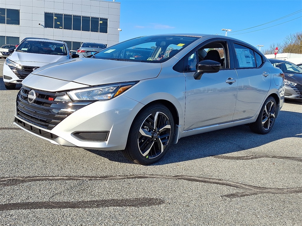 2025 Nissan Versa 1.6 SR - Photo 2