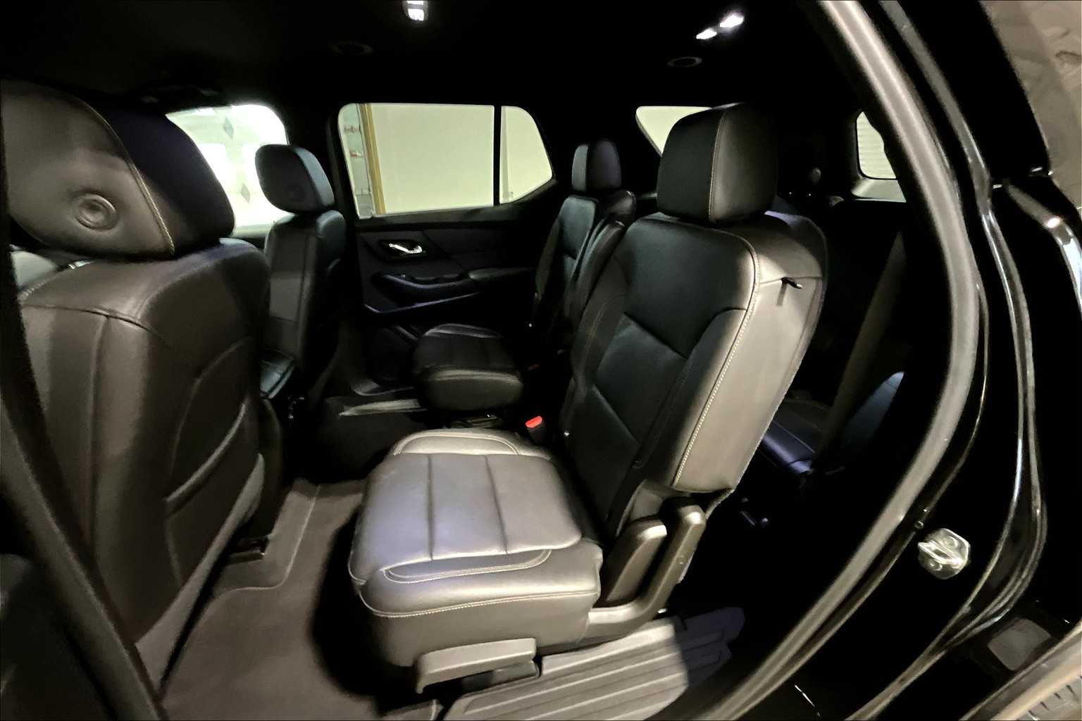 2023 Chevrolet Traverse LT Leather - Photo 15