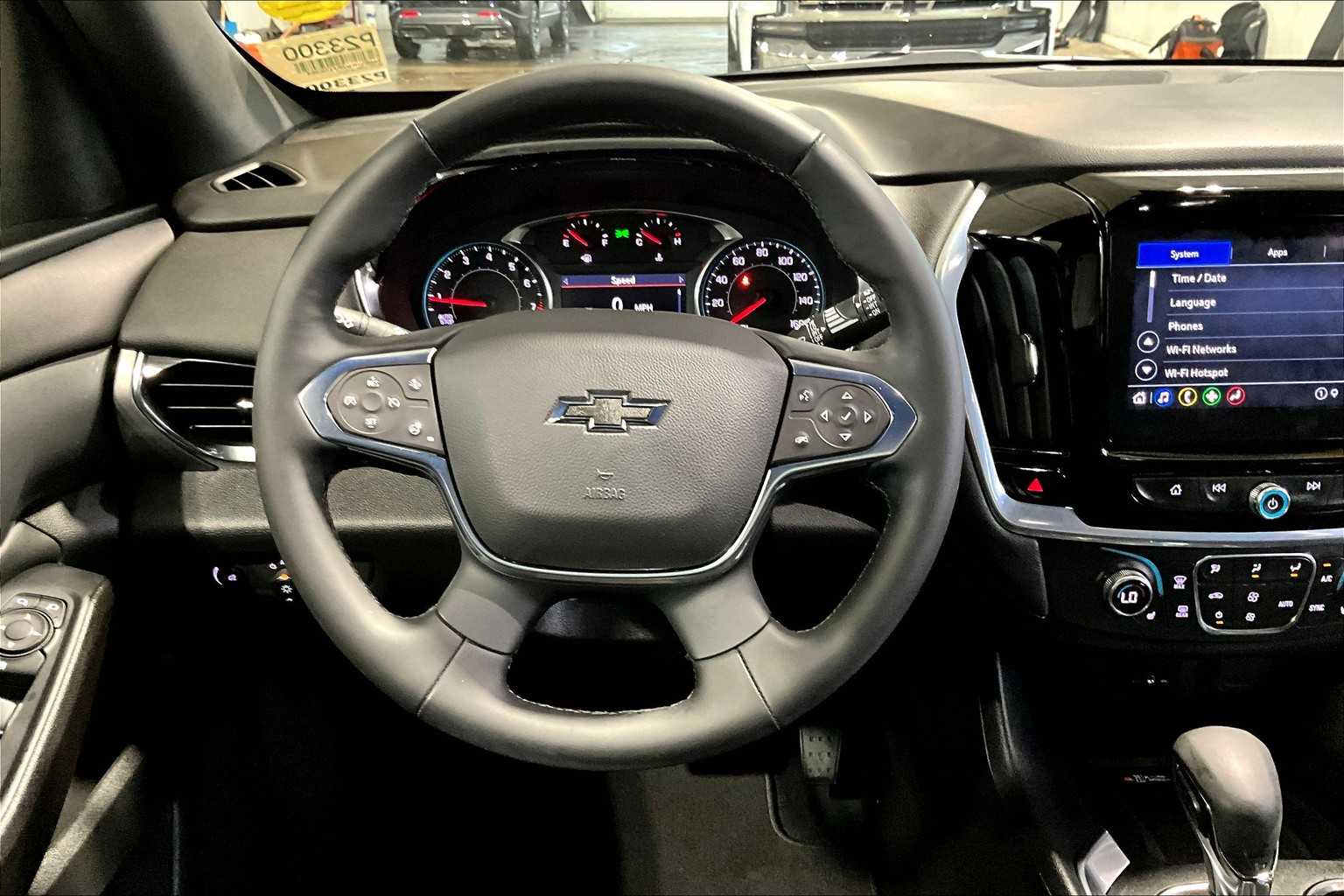 2023 Chevrolet Traverse LT Leather - Photo 18