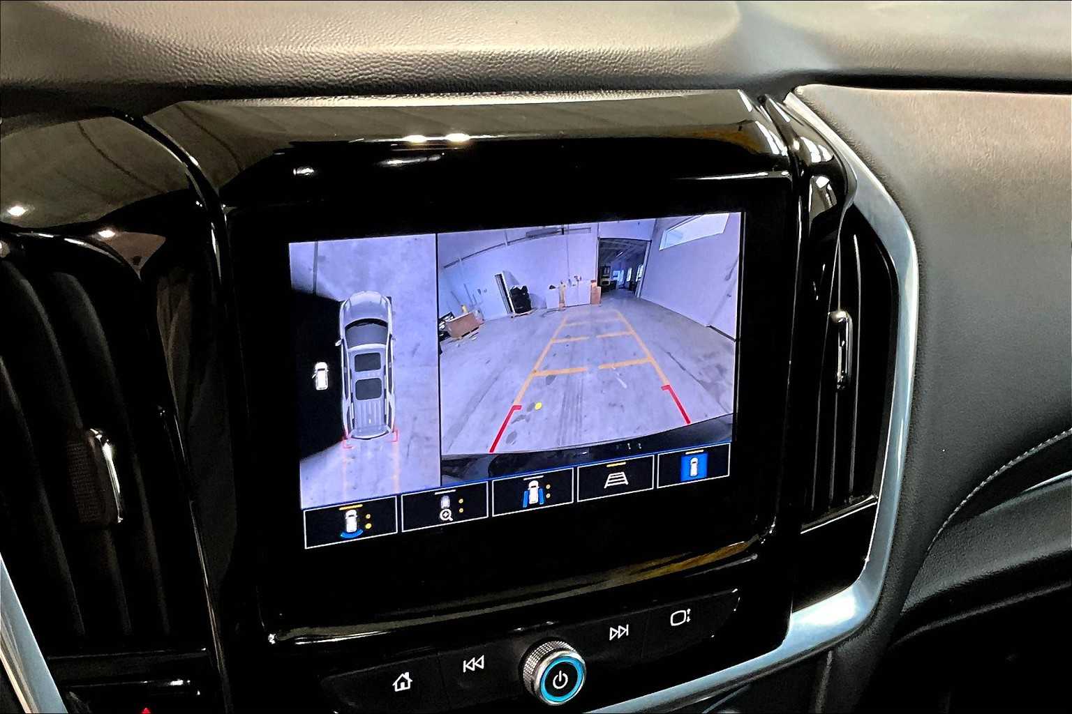 2023 Chevrolet Traverse LT Leather - Photo 20