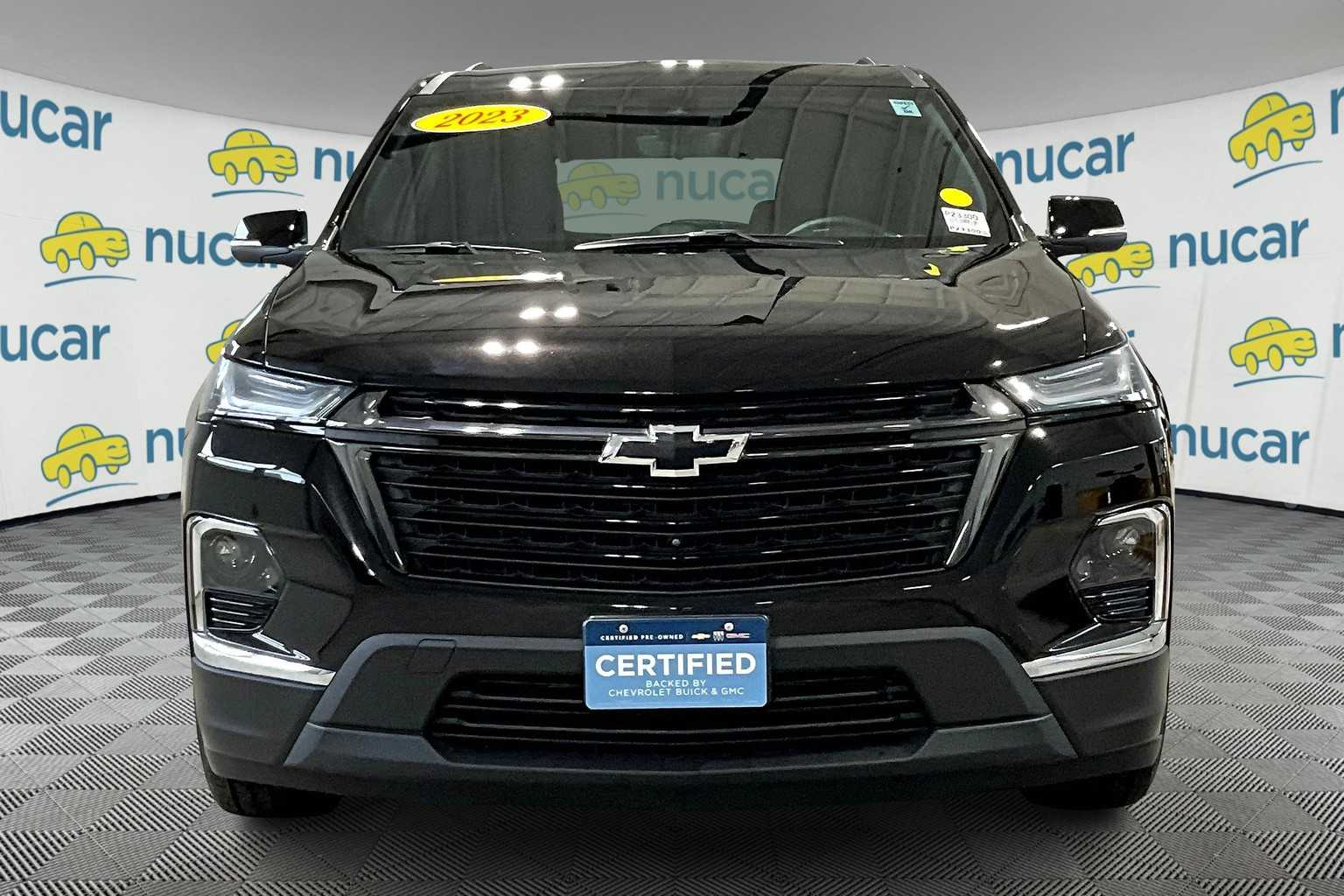 2023 Chevrolet Traverse LT Leather - Photo 2