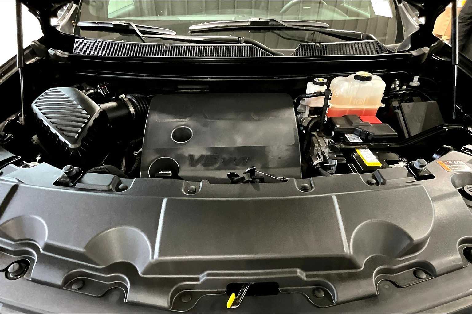 2023 Chevrolet Traverse LT Leather - Photo 29