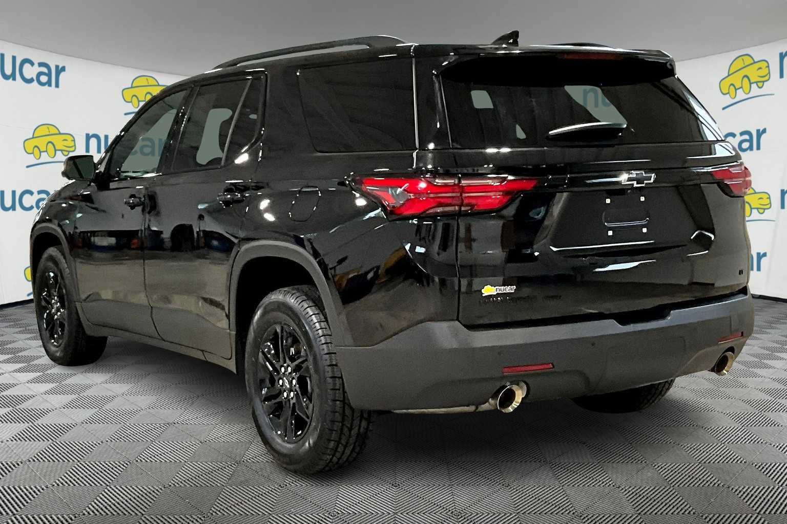 2023 Chevrolet Traverse LT Leather - Photo 4