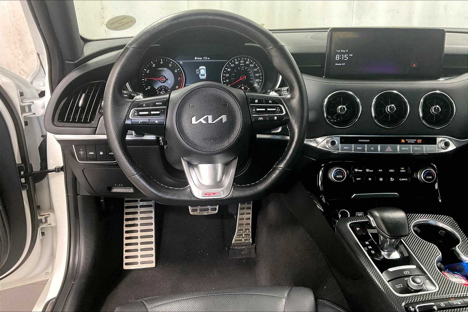 2022 Kia Stinger GT2 - Photo 17