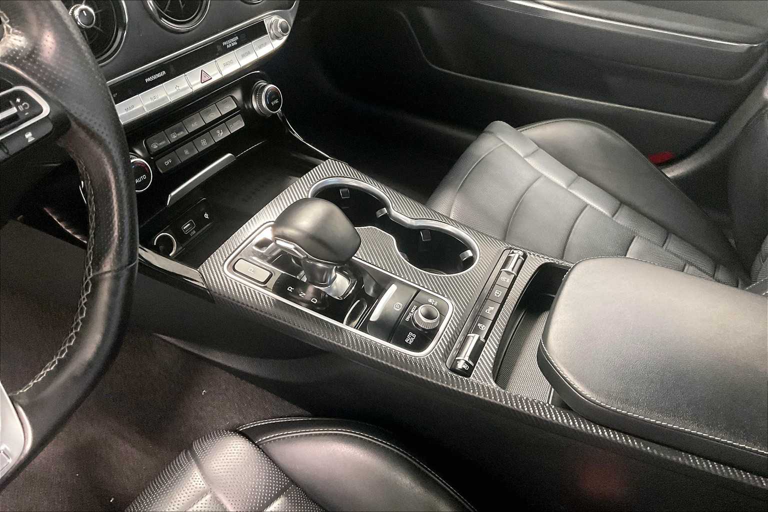2022 Kia Stinger GT2 - Photo 20