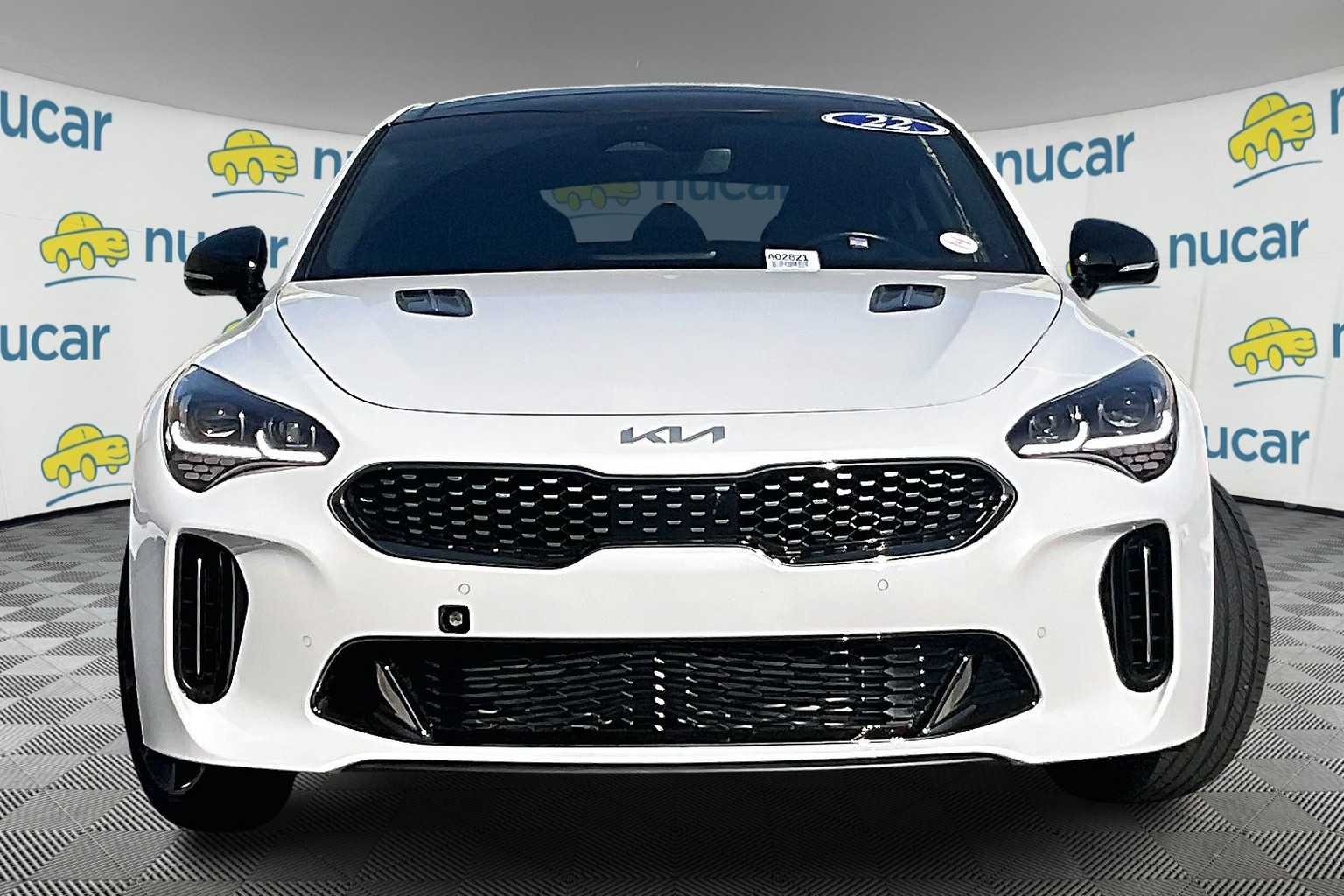 2022 Kia Stinger GT2 - Photo 2