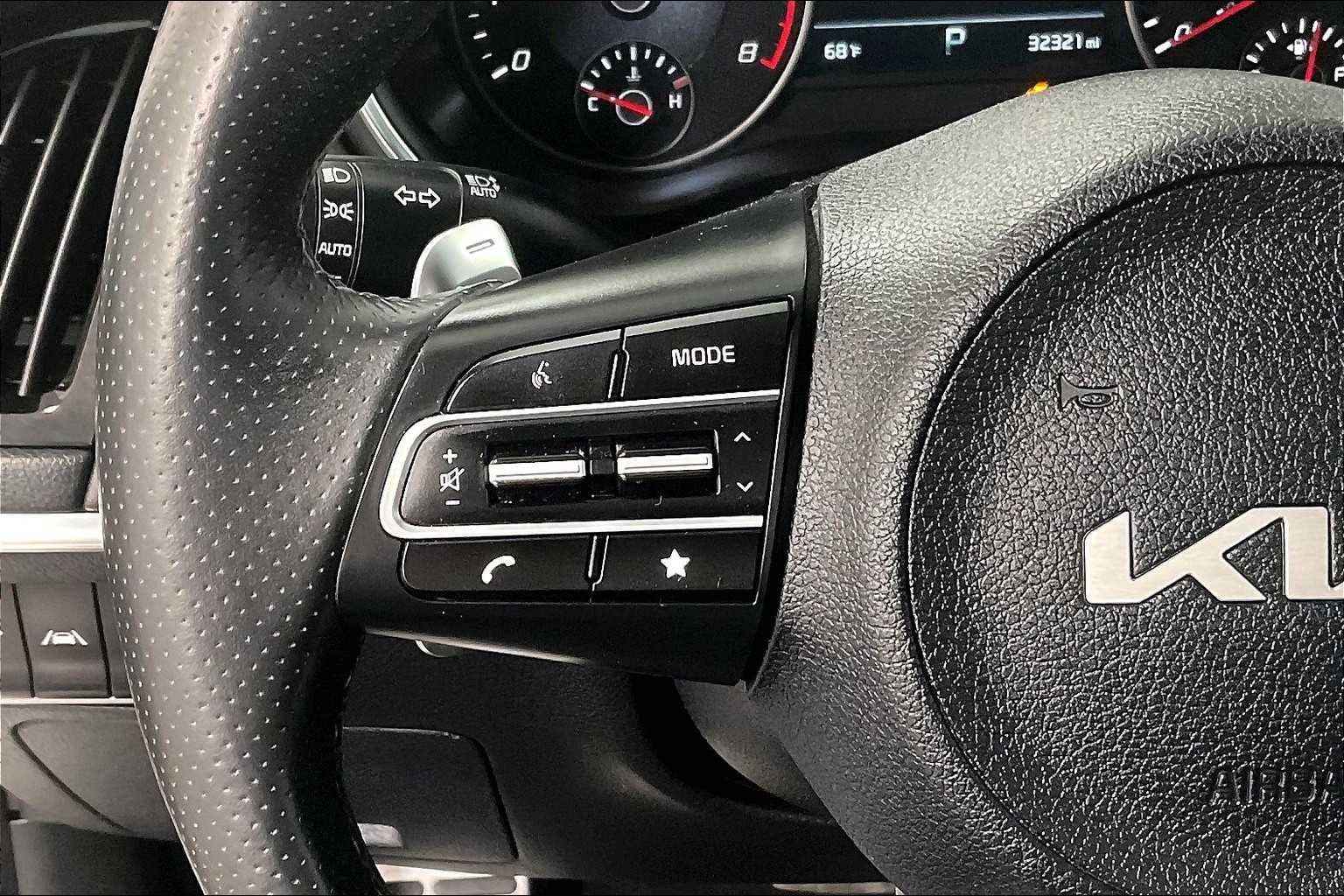 2022 Kia Stinger GT2 - Photo 22