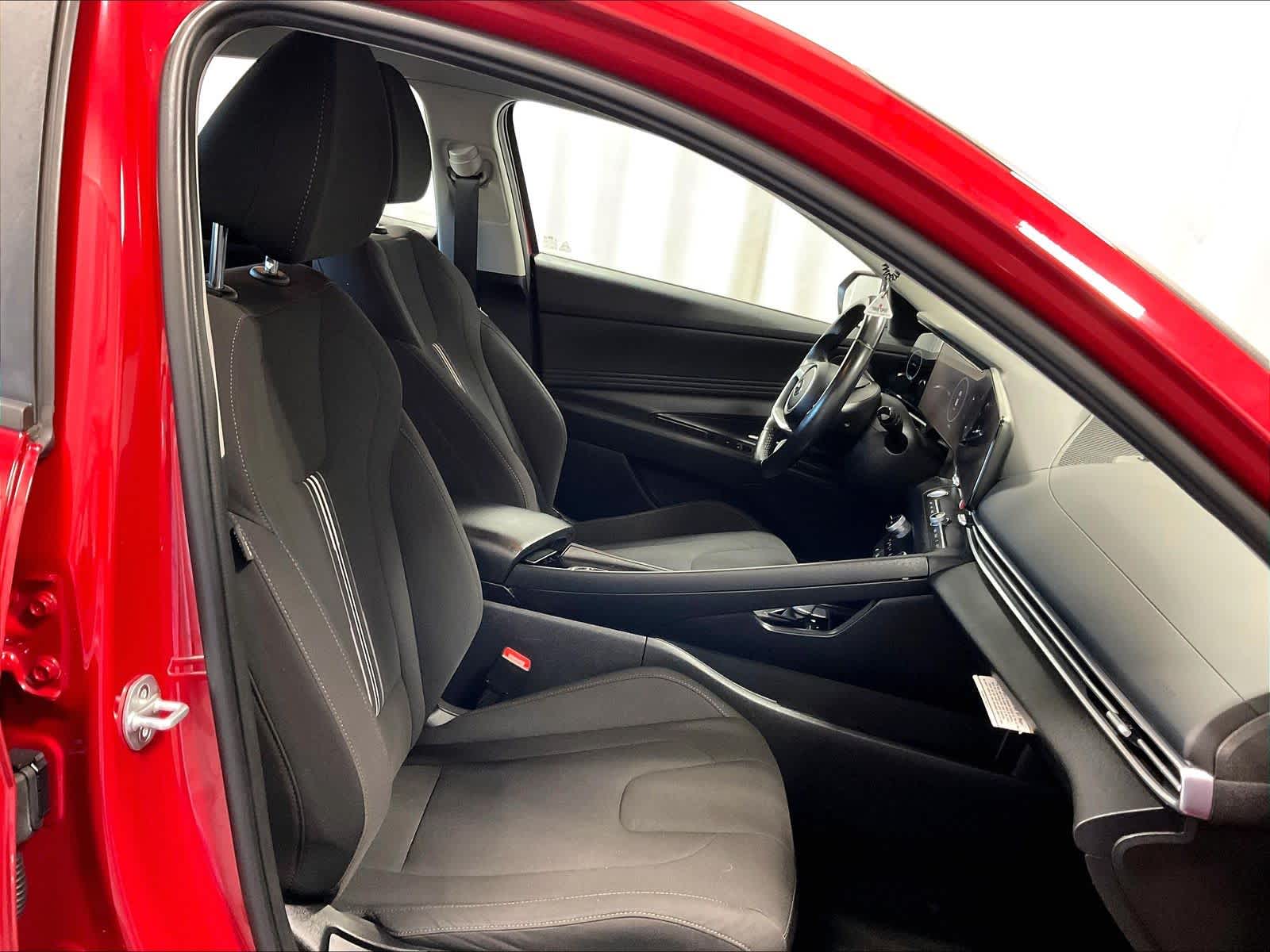 2023 Hyundai Elantra SEL - Photo 11