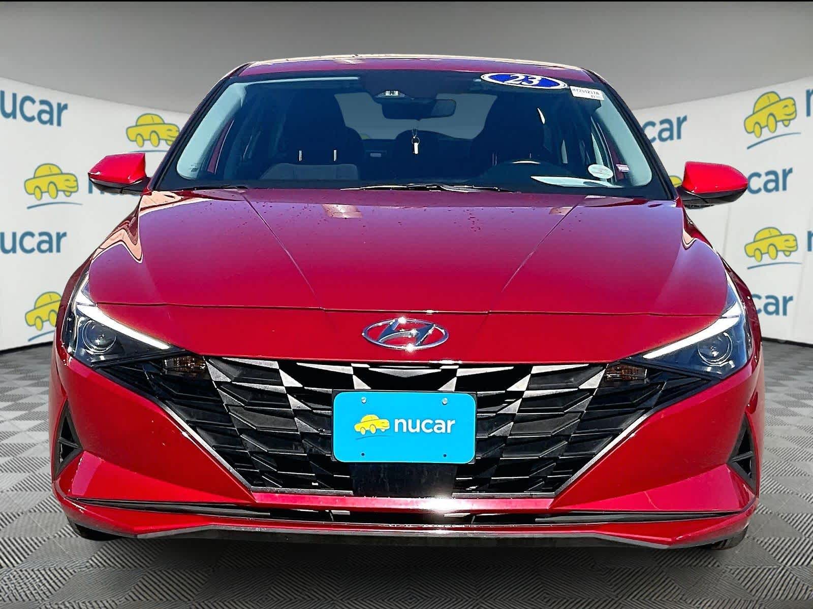 2023 Hyundai Elantra SEL - Photo 2