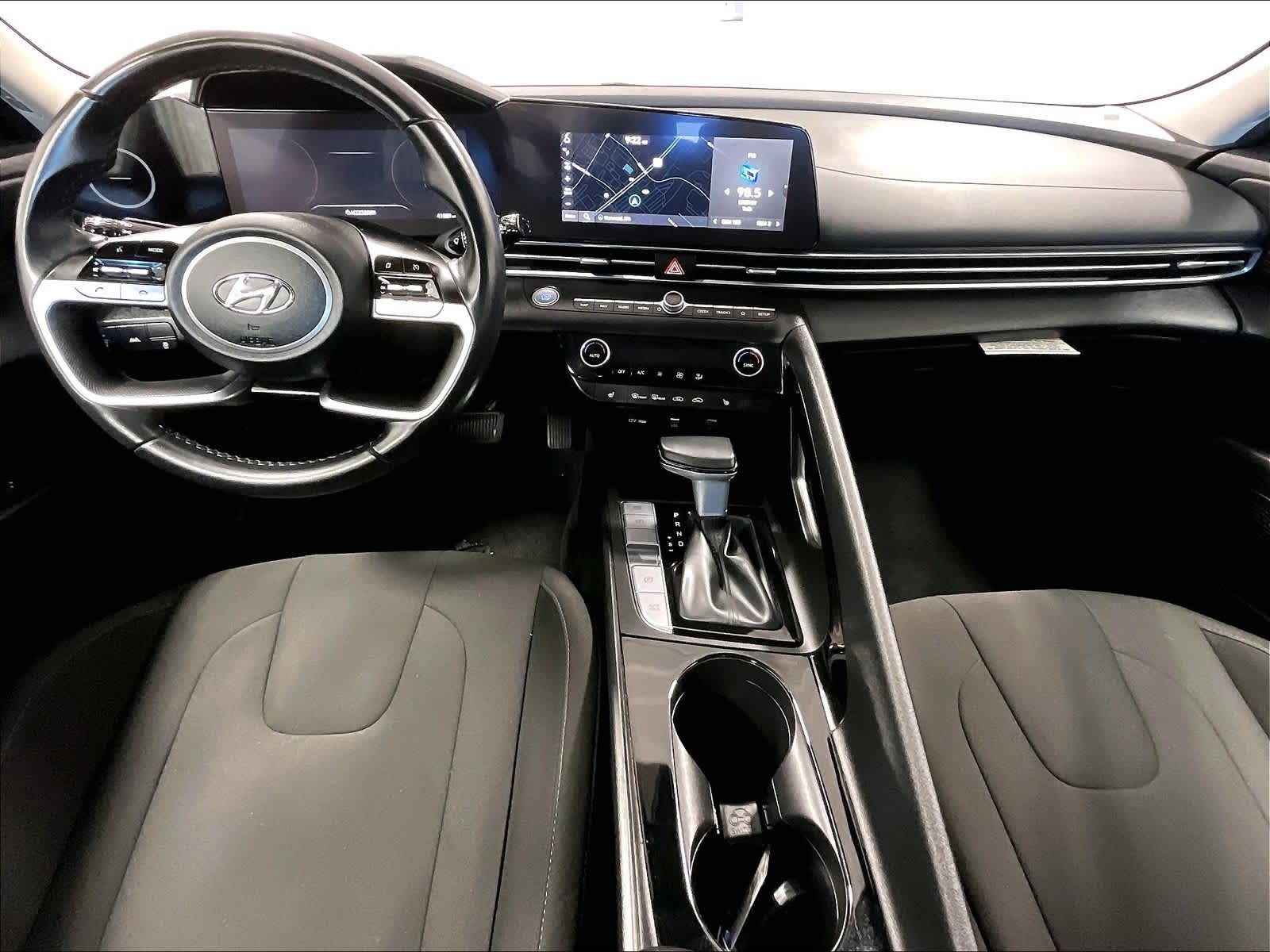 2023 Hyundai Elantra SEL - Photo 21