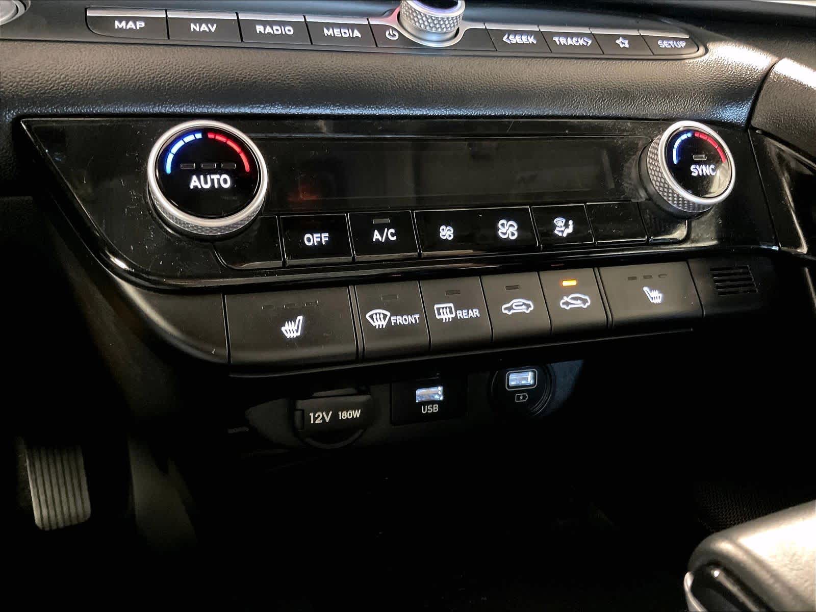 2023 Hyundai Elantra SEL - Photo 25