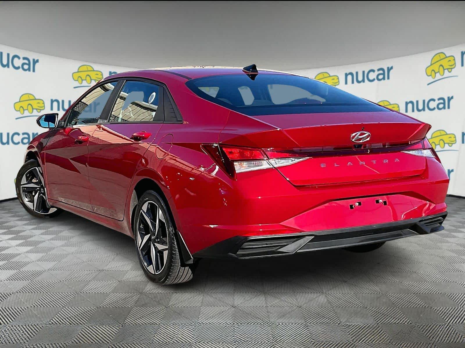 2023 Hyundai Elantra SEL - Photo 4