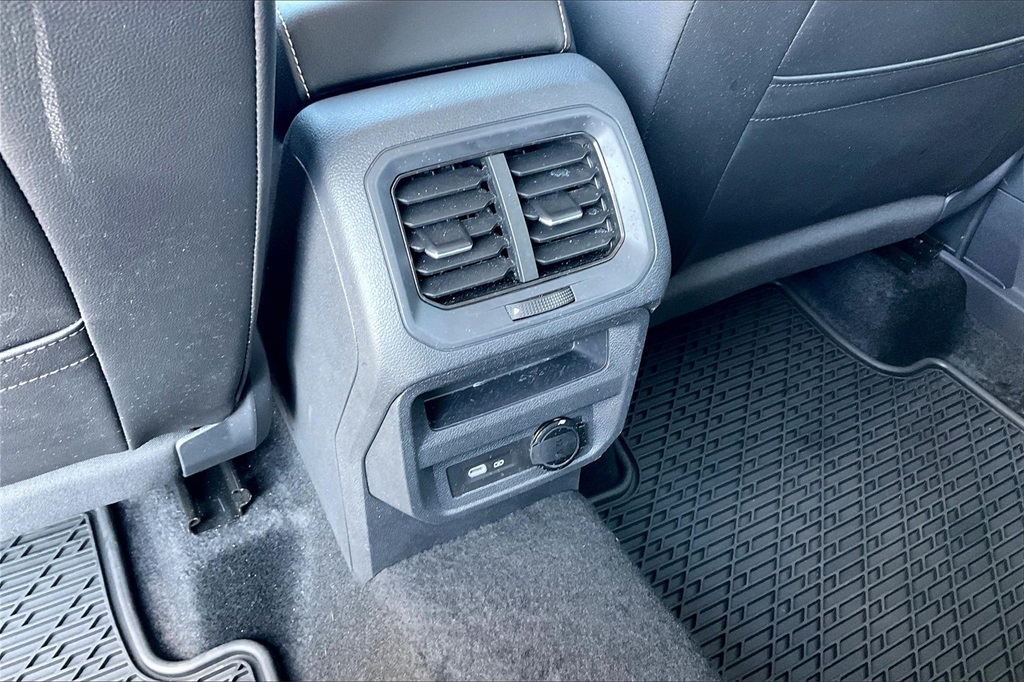 2024 Volkswagen Tiguan 2.0T SE - Photo 25