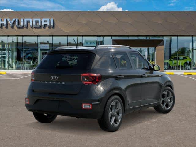 2025 Hyundai Venue SEL - Photo 4