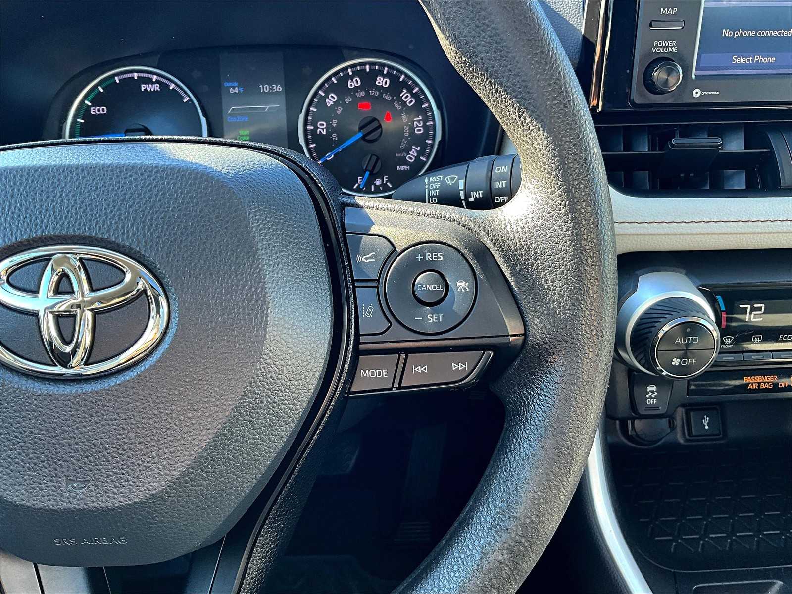 2022 Toyota RAV4 Hybrid XLE - Photo 24