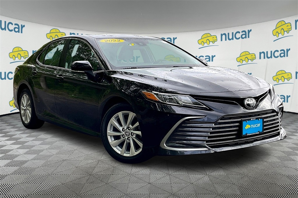 2022 Toyota Camry LE