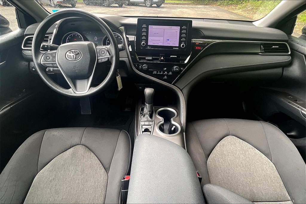 2022 Toyota Camry LE - Photo 20