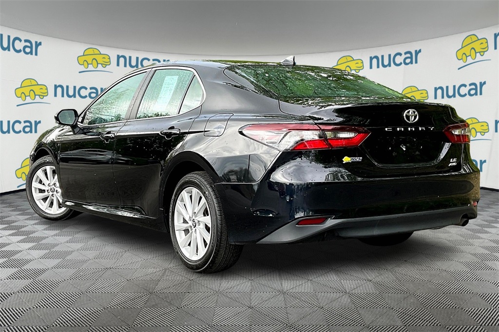 2022 Toyota Camry LE - Photo 4