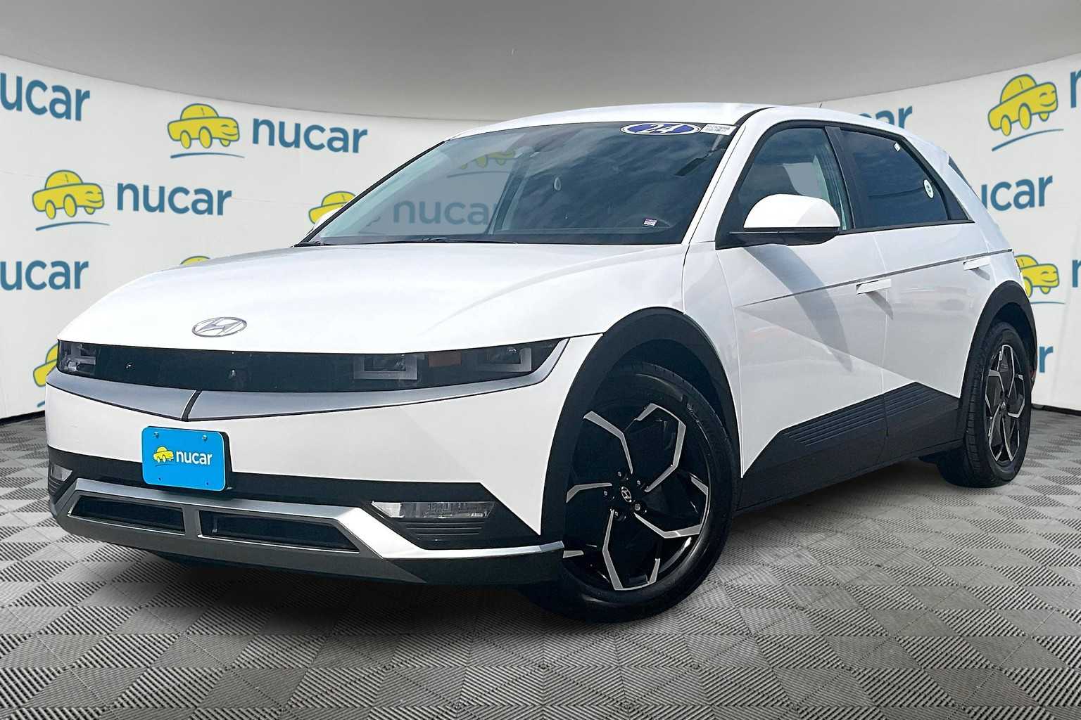 2024 Hyundai IONIQ 5 SE Standard Range - Photo 3