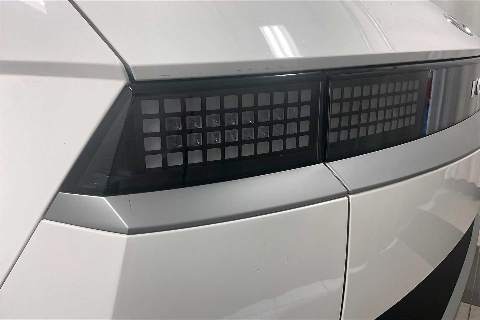 2024 Hyundai IONIQ 5 SE Standard Range - Photo 34