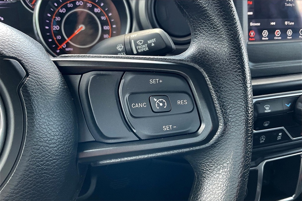2022 Jeep Gladiator Willys - Photo 22