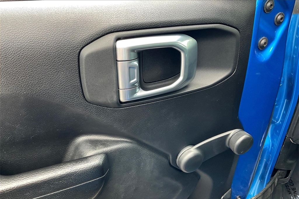 2022 Jeep Gladiator Willys - Photo 34