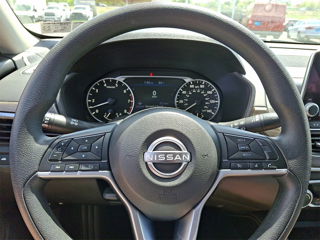 2023 Nissan Altima 2.5 SV - Photo 18