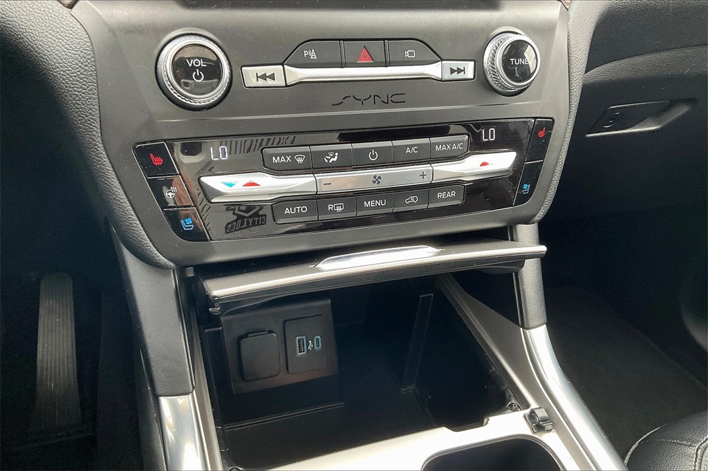 2020 Ford Explorer Limited - Photo 26