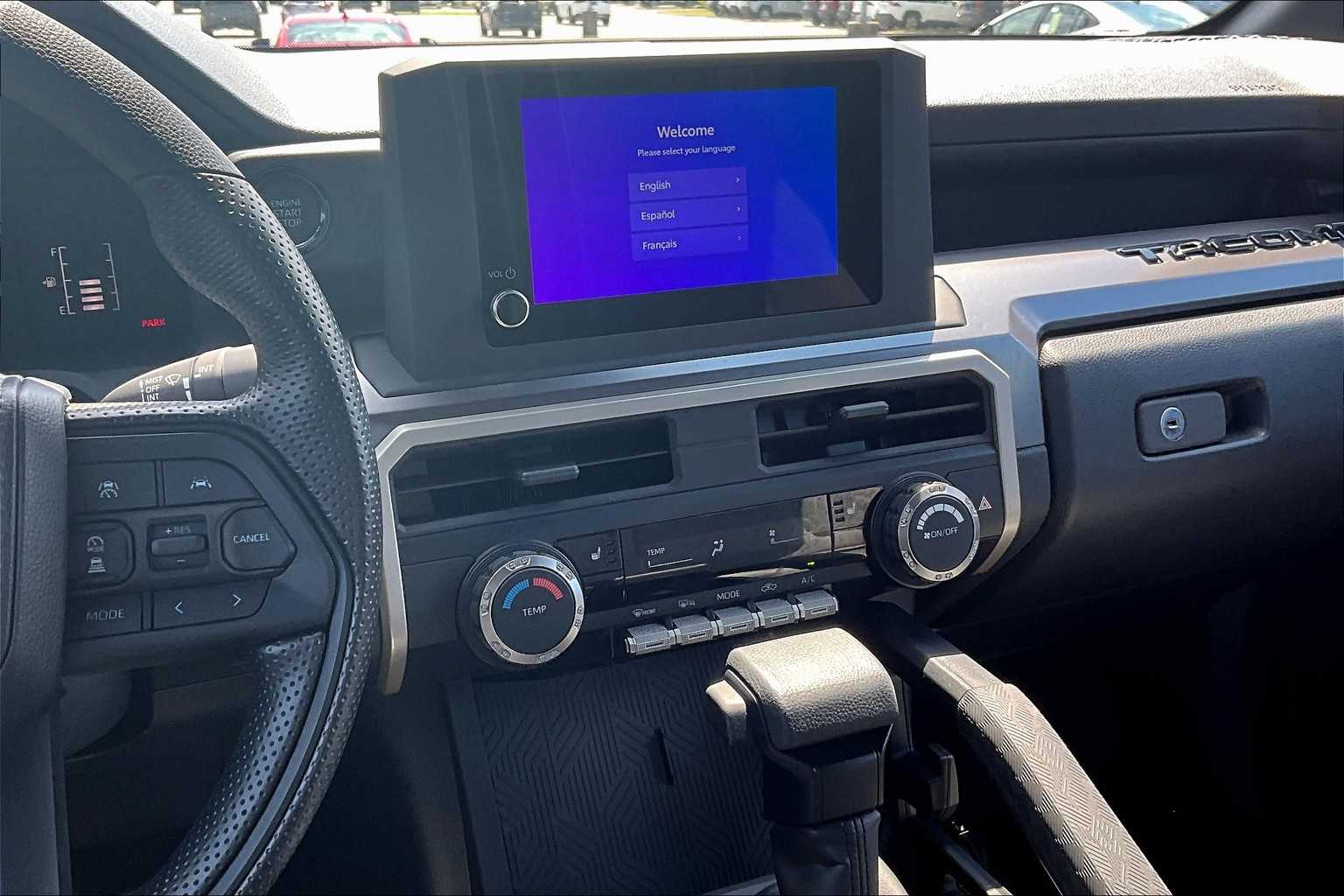 2025 Toyota Tacoma SR5 - Photo 18