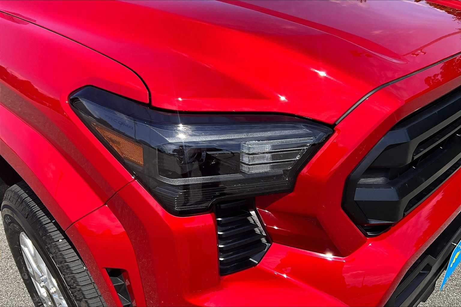 2025 Toyota Tacoma SR5 - Photo 34