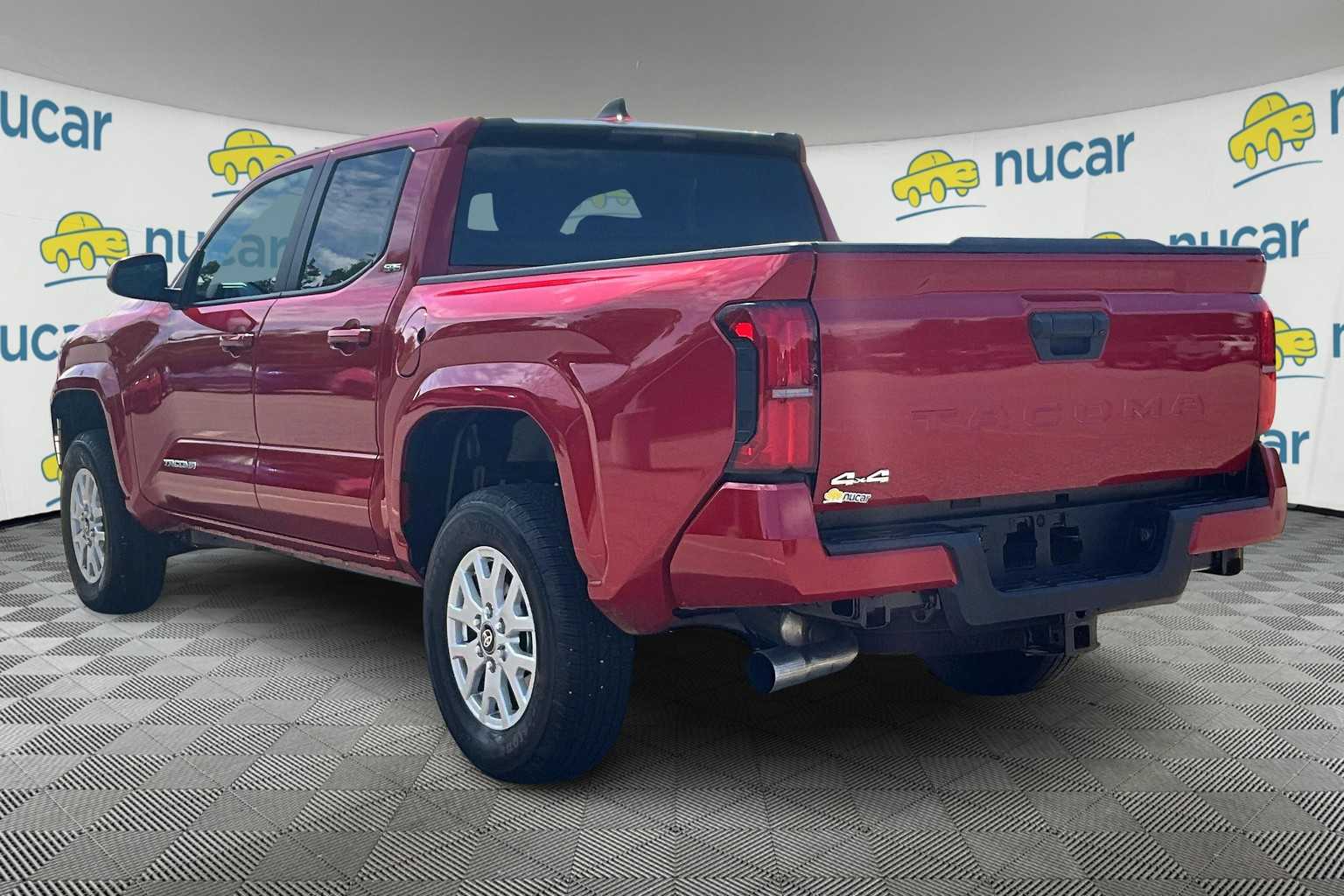 2025 Toyota Tacoma SR5 - Photo 4