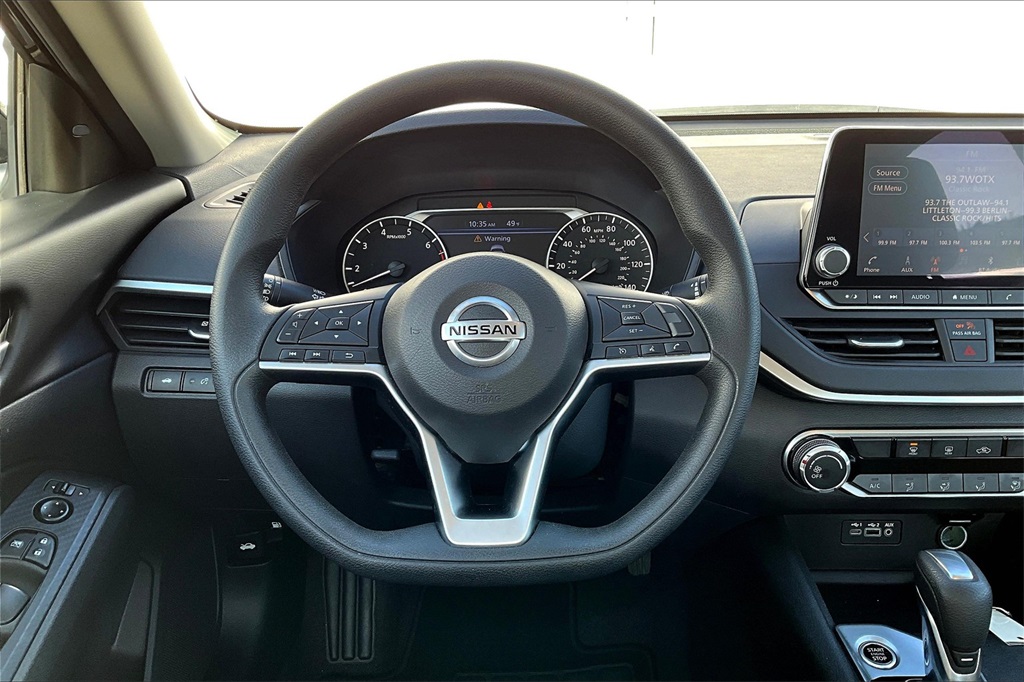 2022 Nissan Altima 2.5 SV - Photo 16
