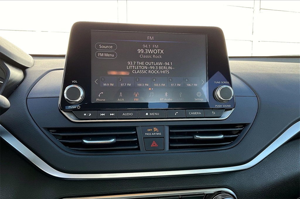 2022 Nissan Altima 2.5 SV - Photo 17