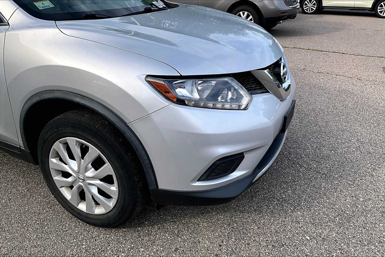 2016 Nissan Rogue S - Photo 5