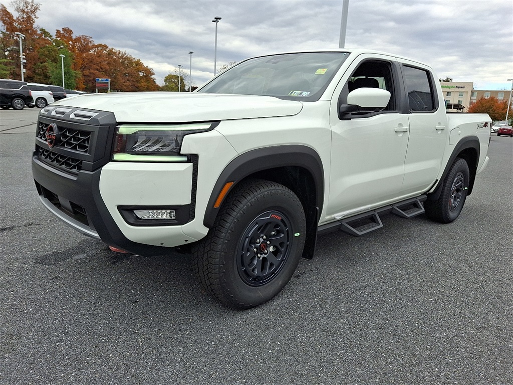 2026 Nissan Frontier PRO-4X - Photo 2