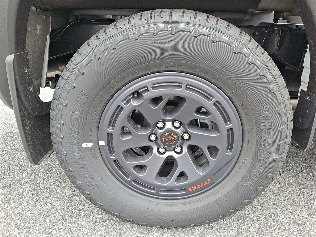 2026 Nissan Frontier PRO-4X - Photo 5