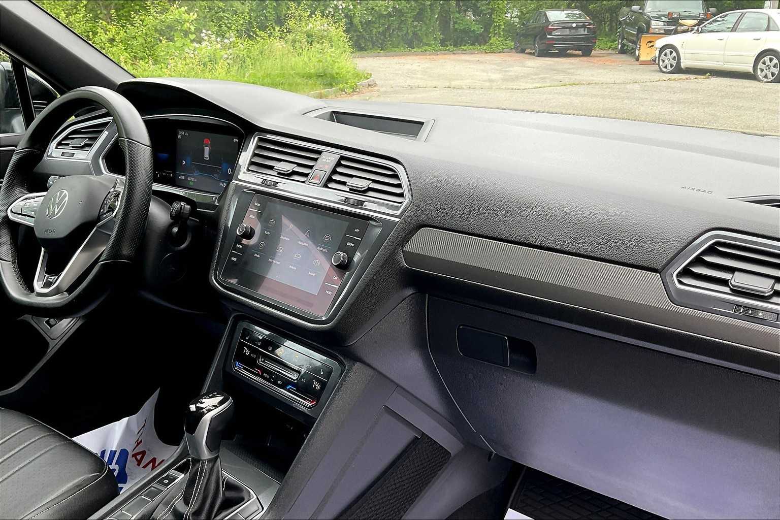 2022 Volkswagen Tiguan SE R-Line Black - Photo 14