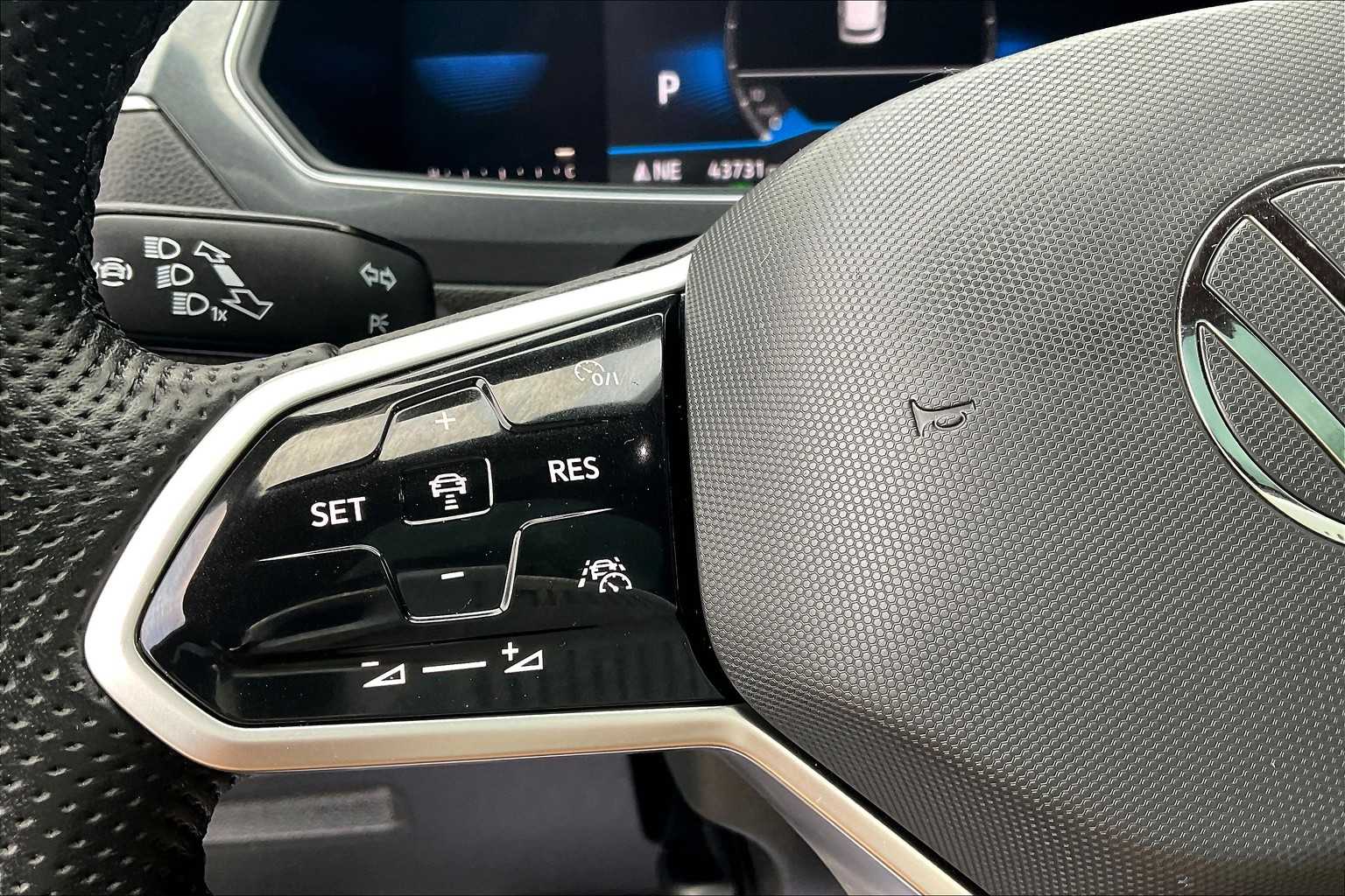 2022 Volkswagen Tiguan SE R-Line Black - Photo 23