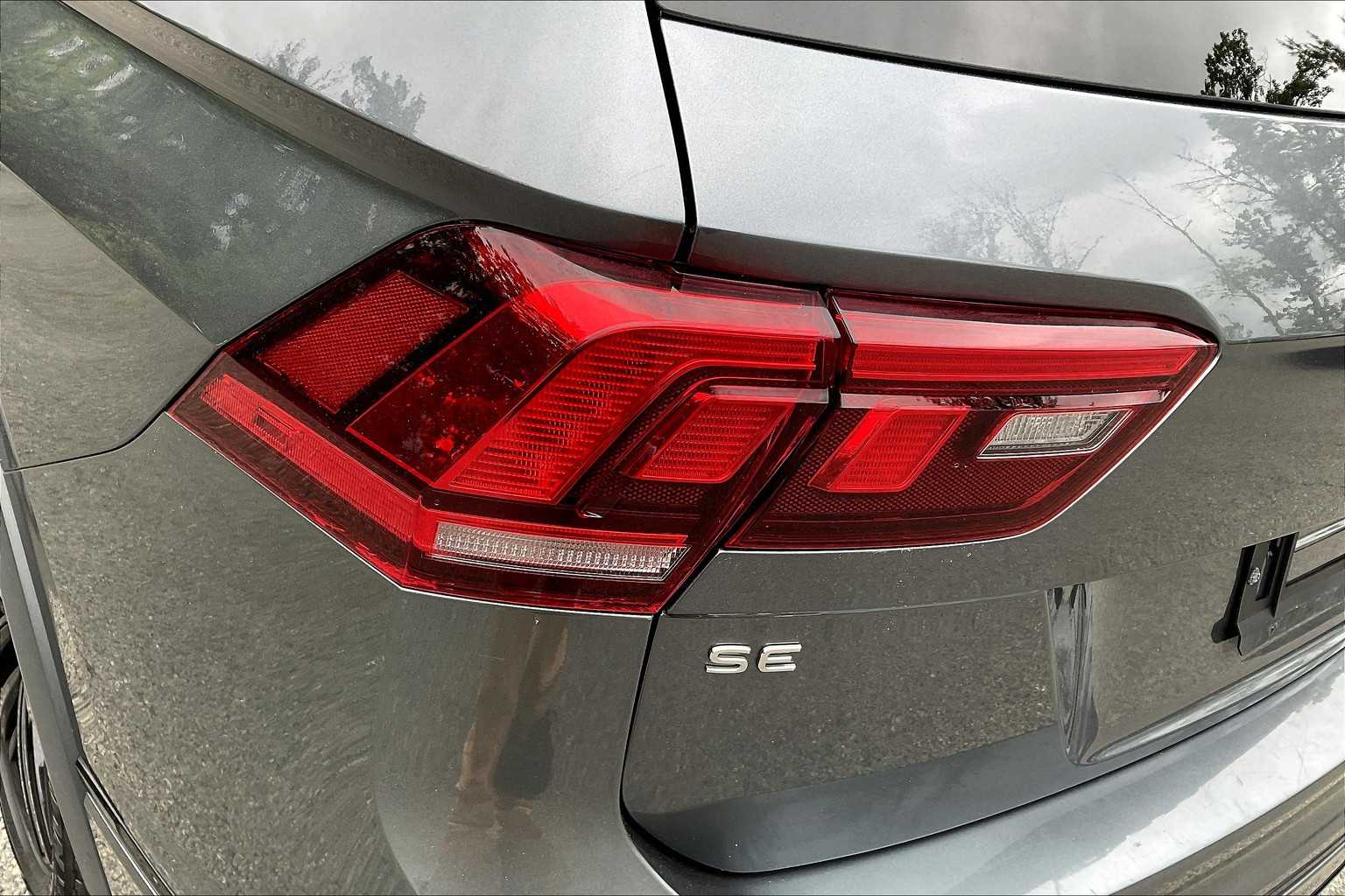 2022 Volkswagen Tiguan SE R-Line Black - Photo 33