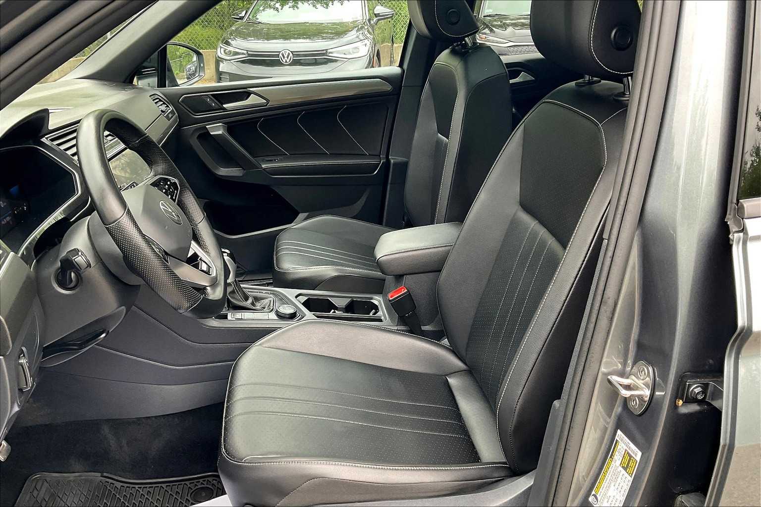 2022 Volkswagen Tiguan SE R-Line Black - Photo 10