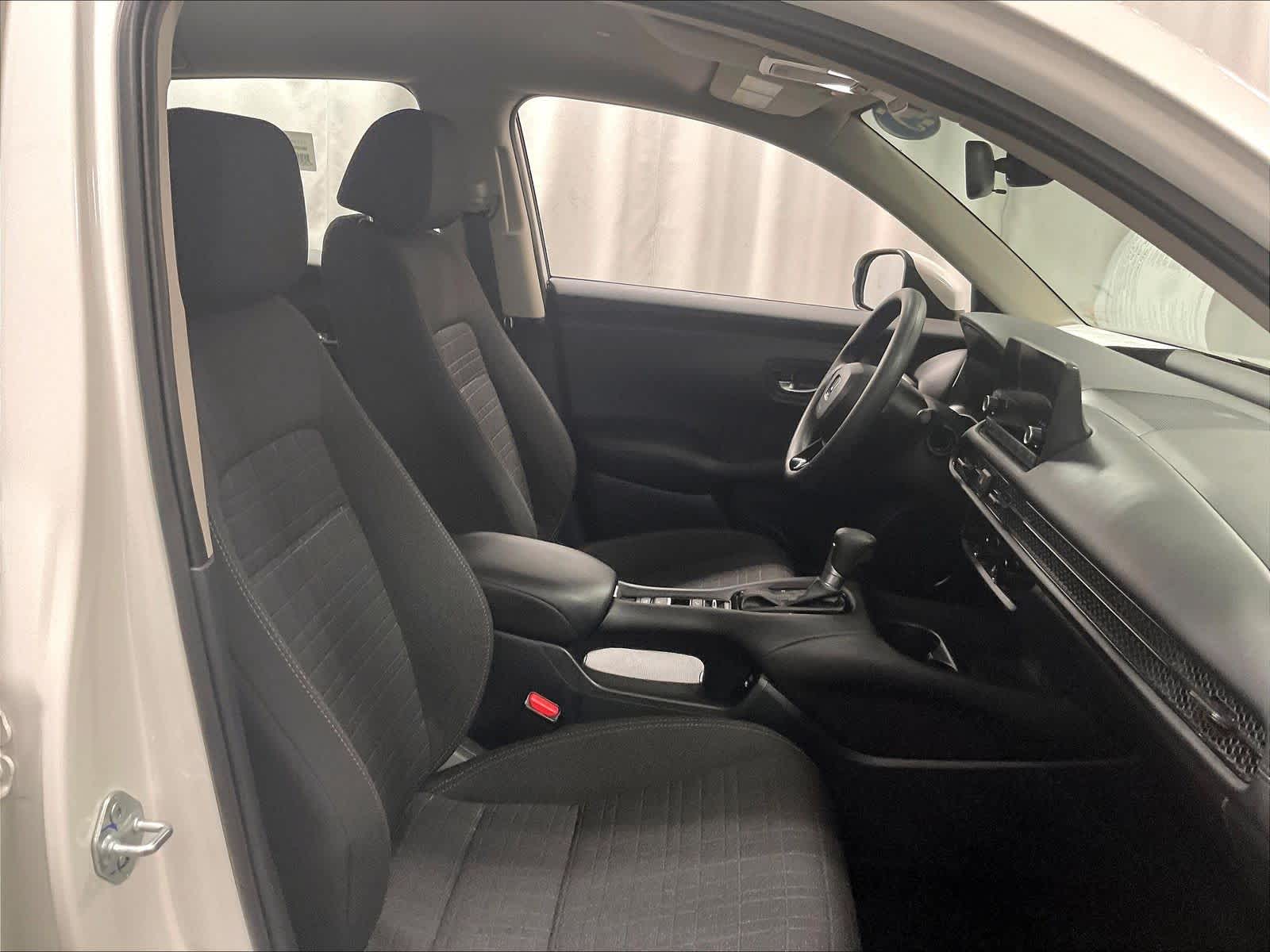 2025 Honda HR-V LX - Photo 11