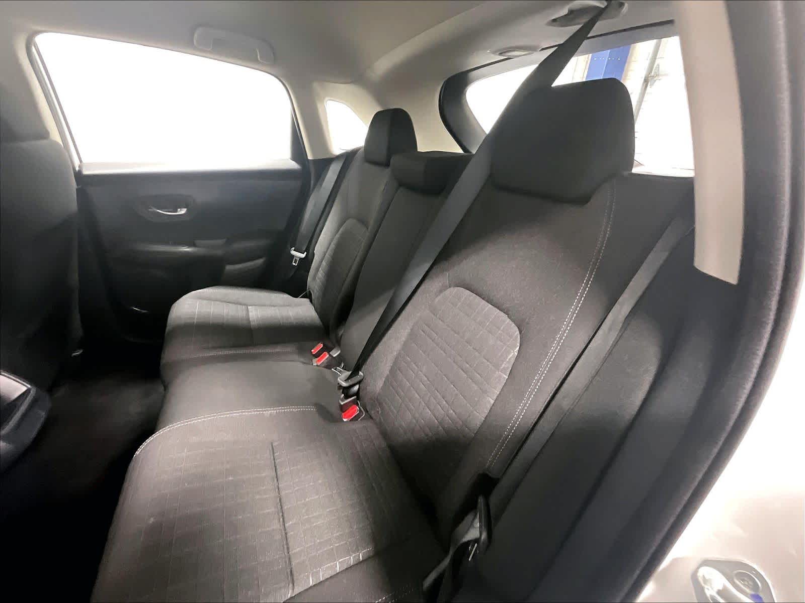 2025 Honda HR-V LX - Photo 15