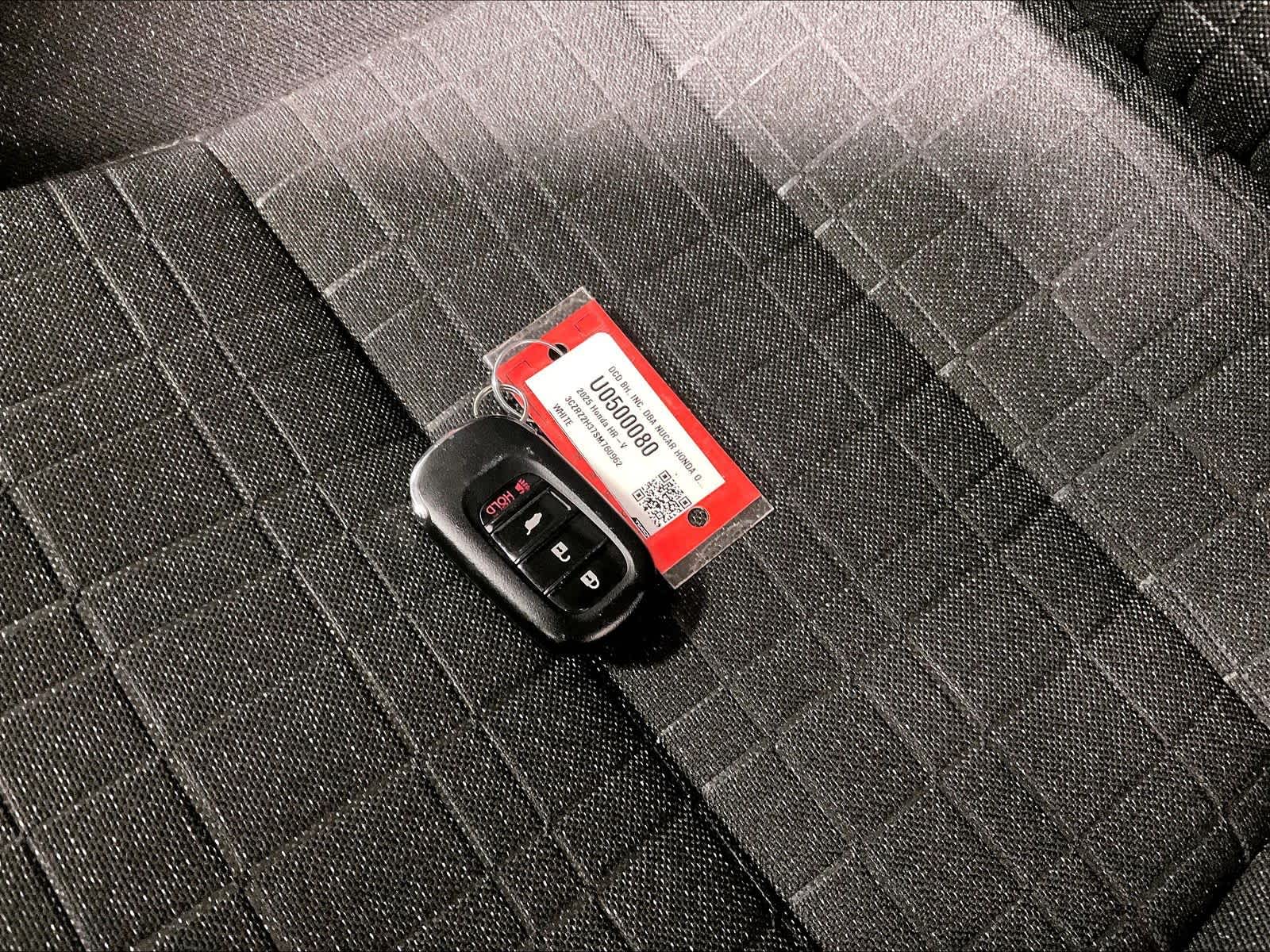 2025 Honda HR-V LX - Photo 30